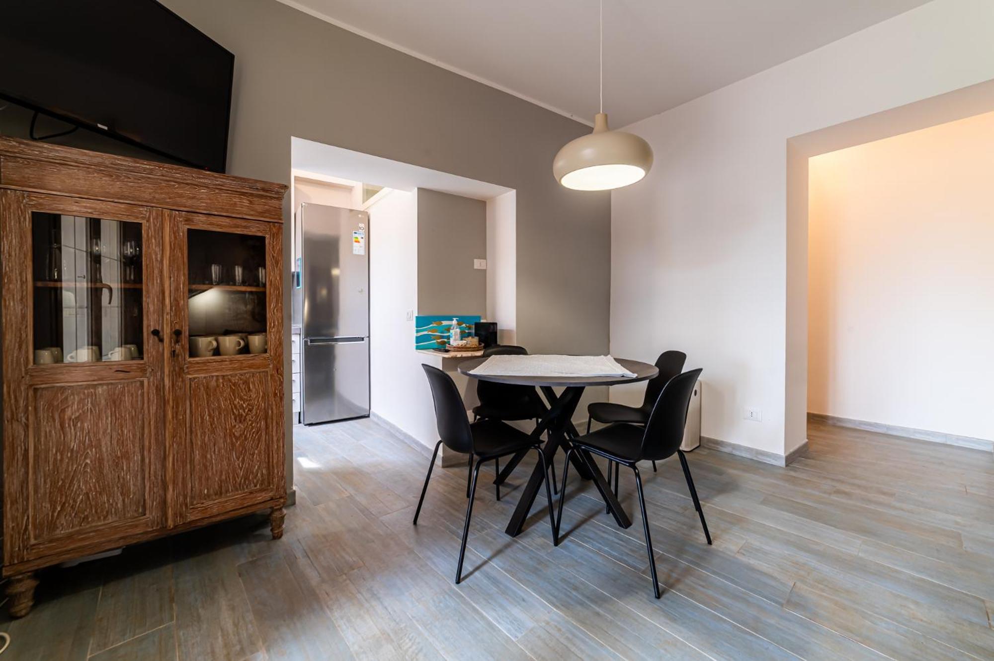 Casa Di Sarah - Metro Porta Furba - Terrace Apartment Rom